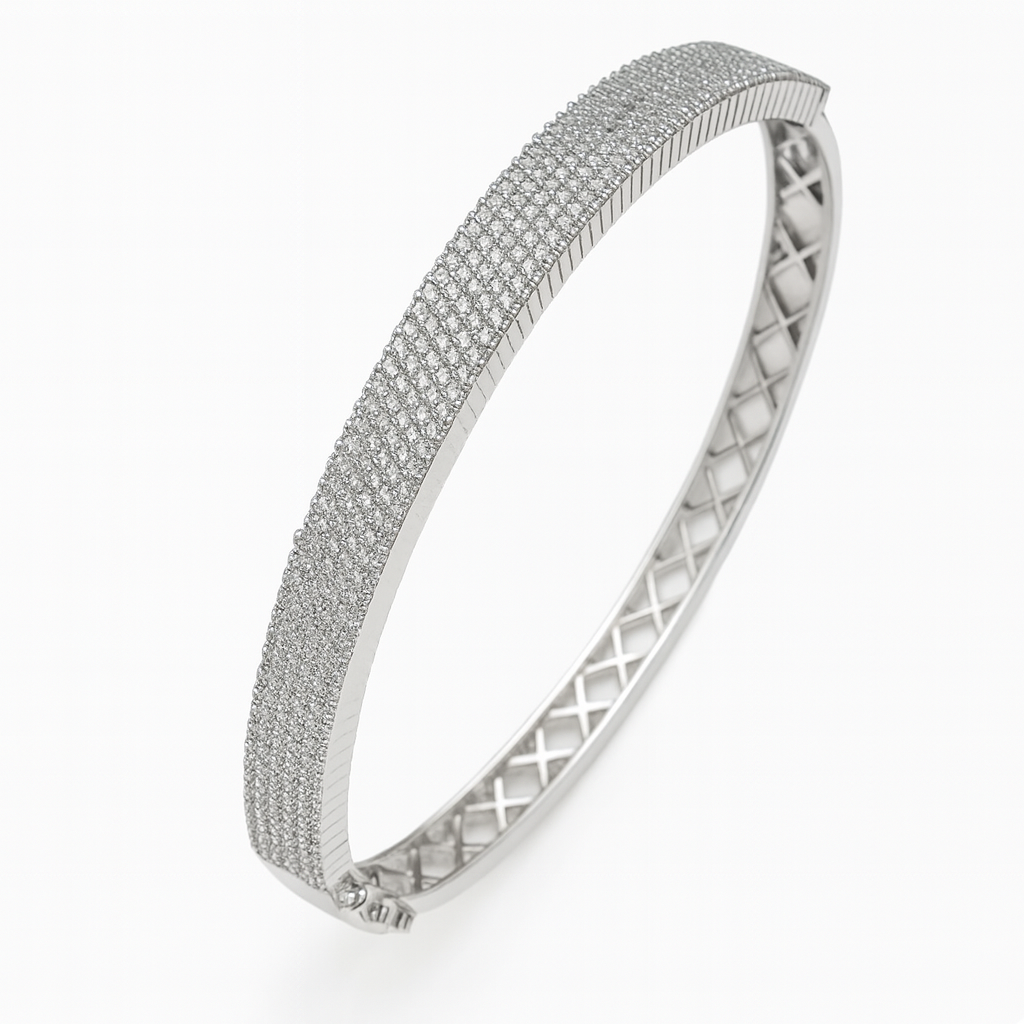 Studio image of silver Marcellina Kada – clean minimal front view