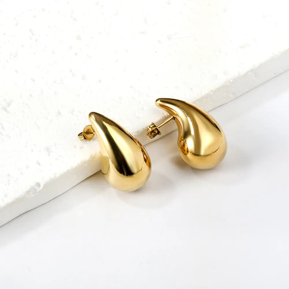 GLEAM STUD GOLD EARRINGS LAVISH JEWELS