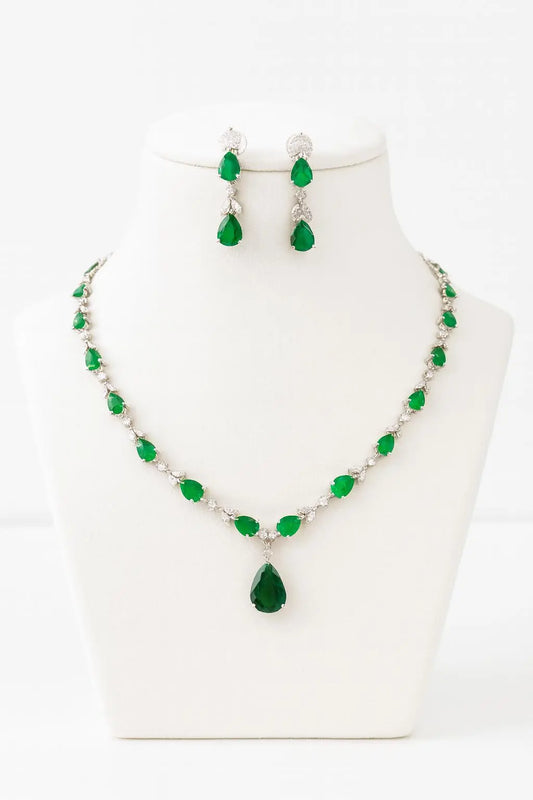 Luna Milano – Delicate Green CZ Necklace Set in WH White Plating - LAVISH JEWELSLuna Milano – Delicate Green CZ Necklace Set in WH White Plating | Lavish Jewels