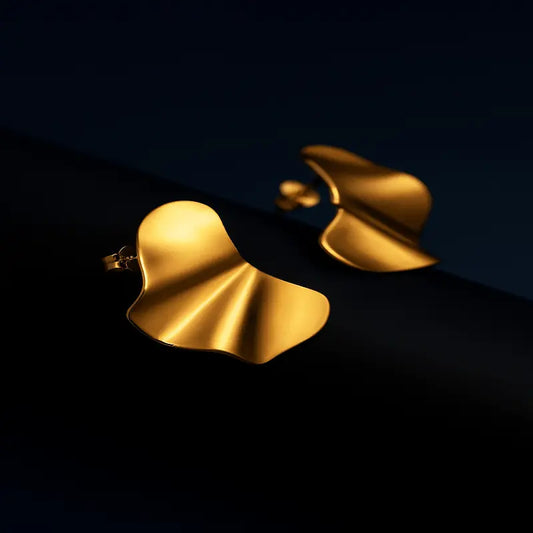 MUSE ARC GOLD STUD EARRINGS - LAVISH JEWELS18K PVD EARRINGS