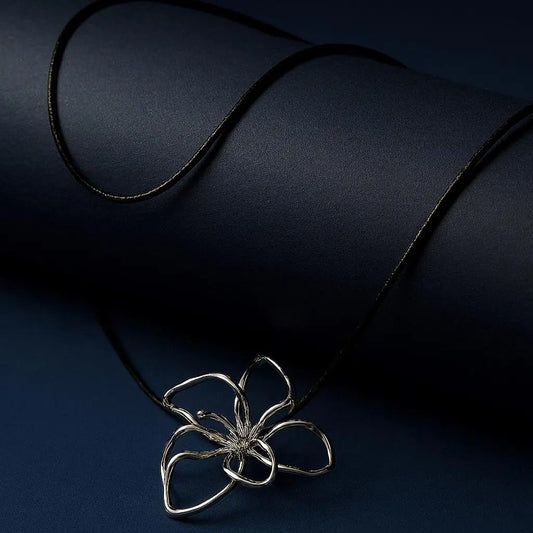 QUINN SILVER NECKLACE - LAVISH JEWELSNecklace